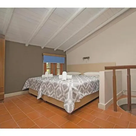 Corfu Club Maisonette 3 Apart-hotel